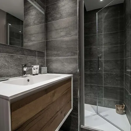 Location 5 Pers. A - 2 Pas Des Pistes, Centre Station, Spa, Parking Inclus, Wifi, Parking - Fr-1-631-199 Apartment