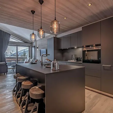 Apartment Location 5 Pers. A - 2 Pas Des Pistes, Centre Station, Spa, Parking Inclus, Wifi, Parking - Fr-1-631-199 *